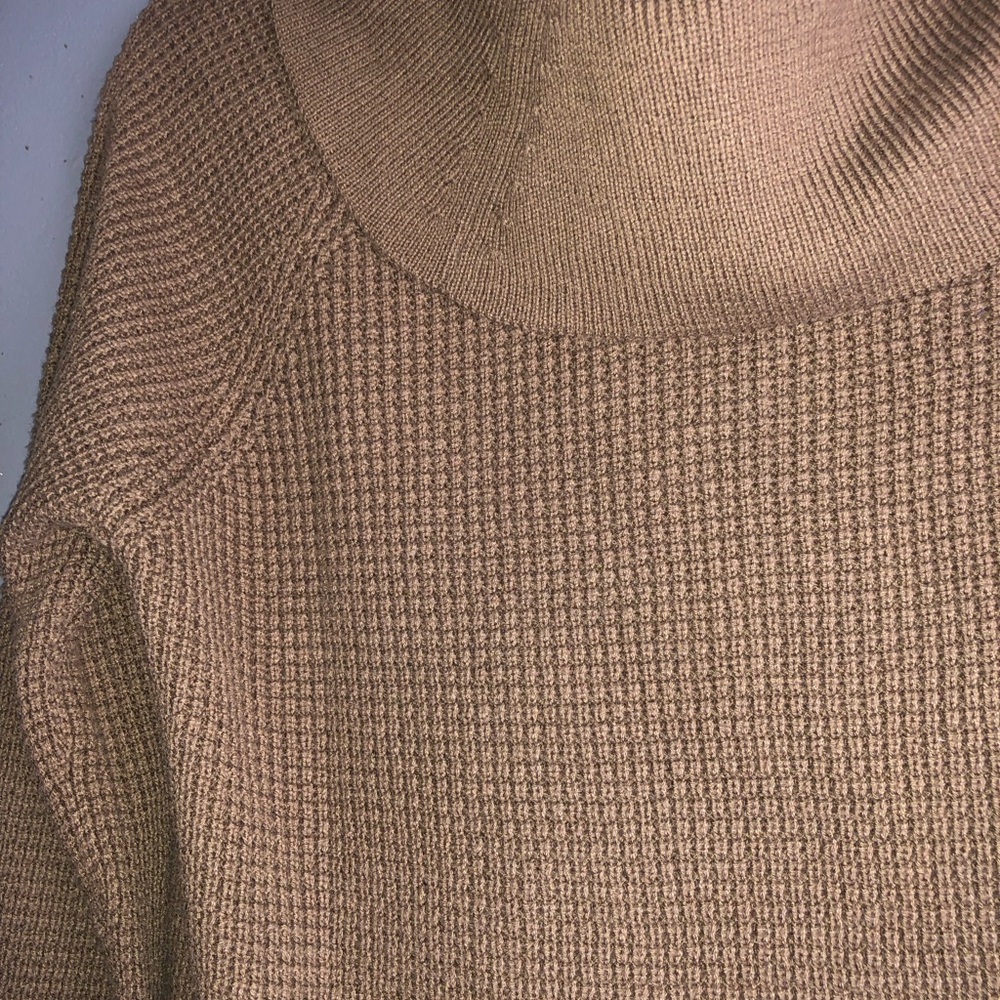Michael Kors Cozy olive green Turtleneck Sweater - Picture 8 of 10